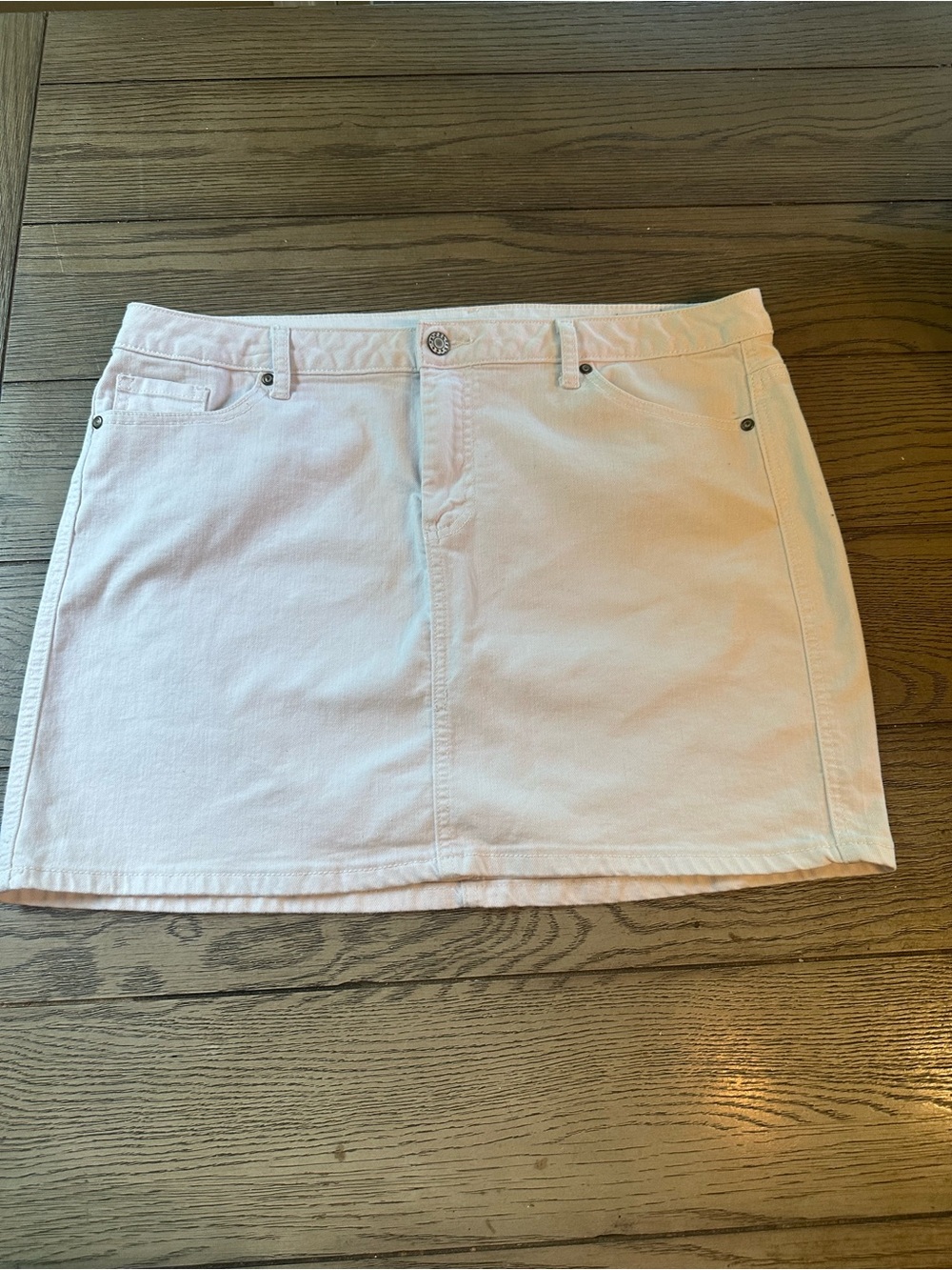 Le Tigre White Denim Mini Skirt-Cute!